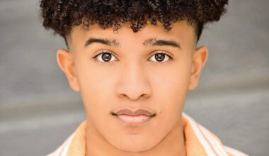 Cameron J Wright